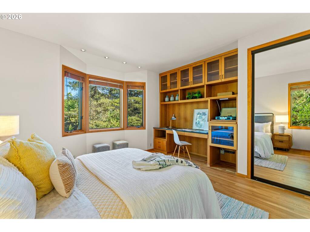 4 Bedroom Single Family Home/House's Image 24