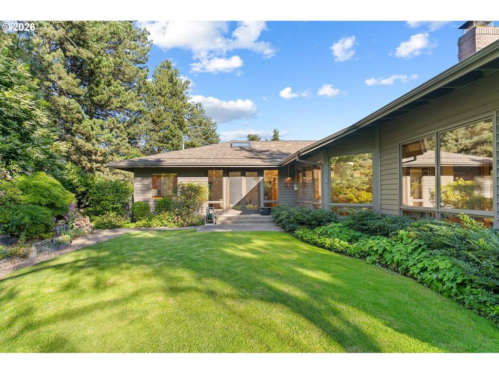 4 Bedroom Single Family Home/House's Image 35