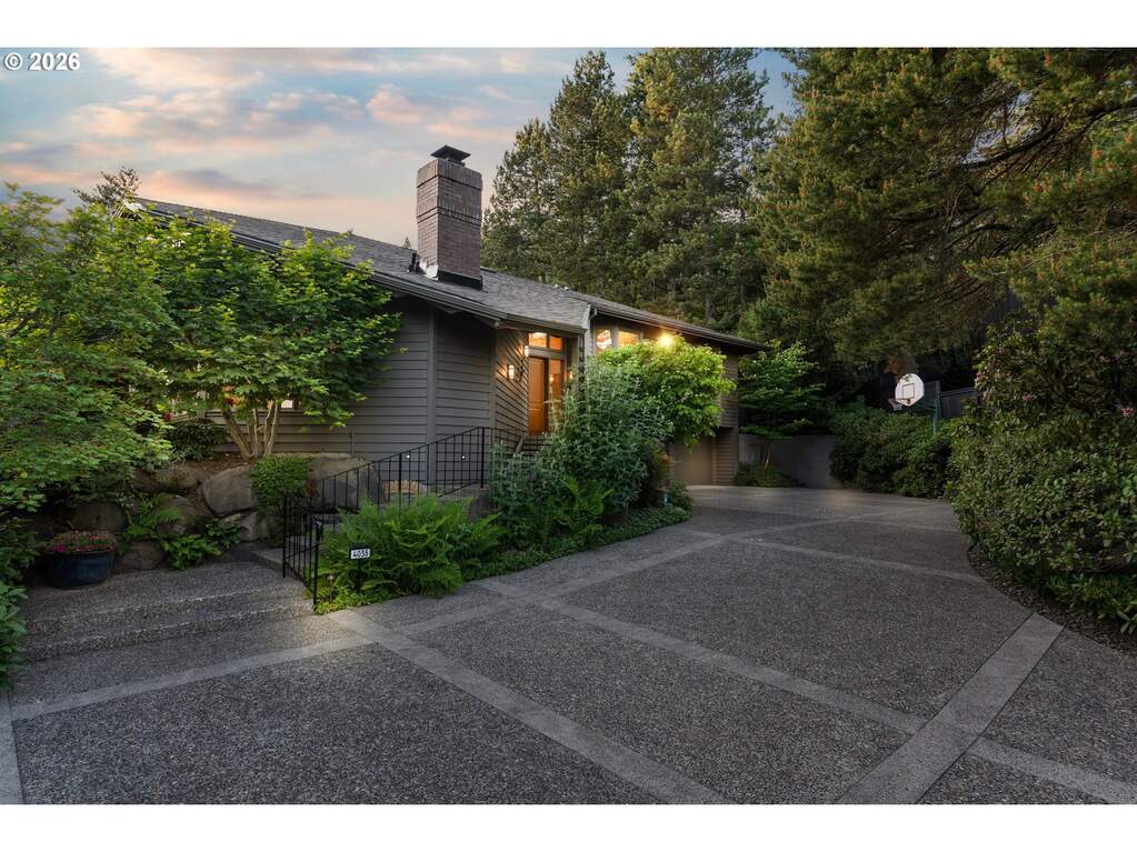 4 Bedroom Single Family Home/House's Image 38