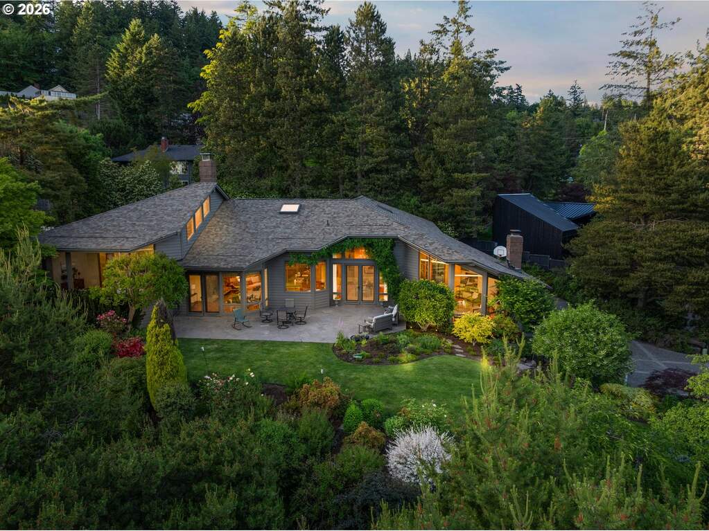 4 Bedroom Single Family Home/House's Image 39