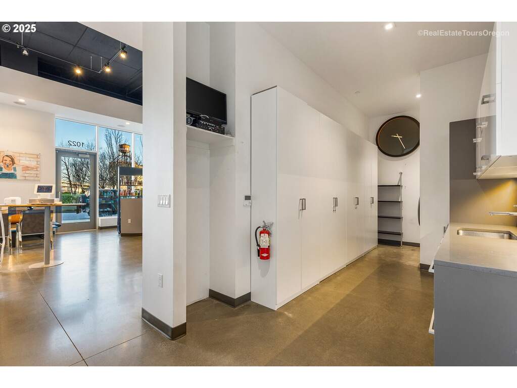 Apartment/Flat's Image 16