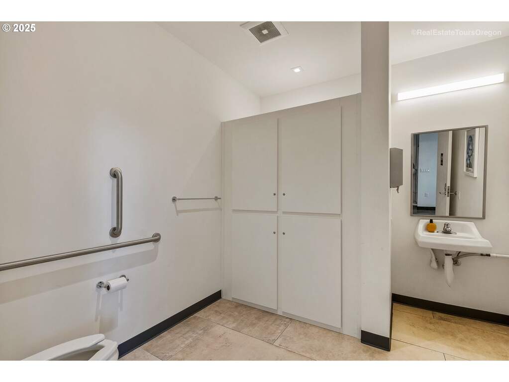 Apartment/Flat's Image 19