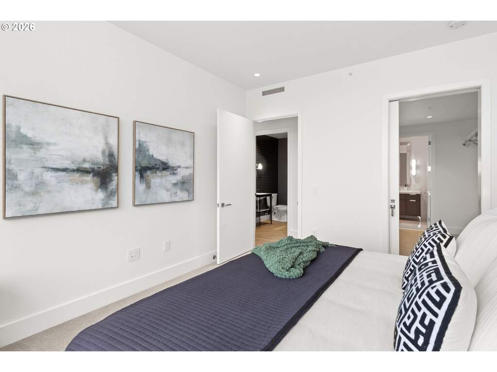 1 Bedroom Apartment/Flat's Image 11