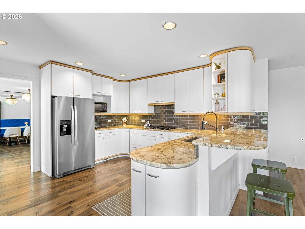4 Bedroom Single Family Home/House's Image 10