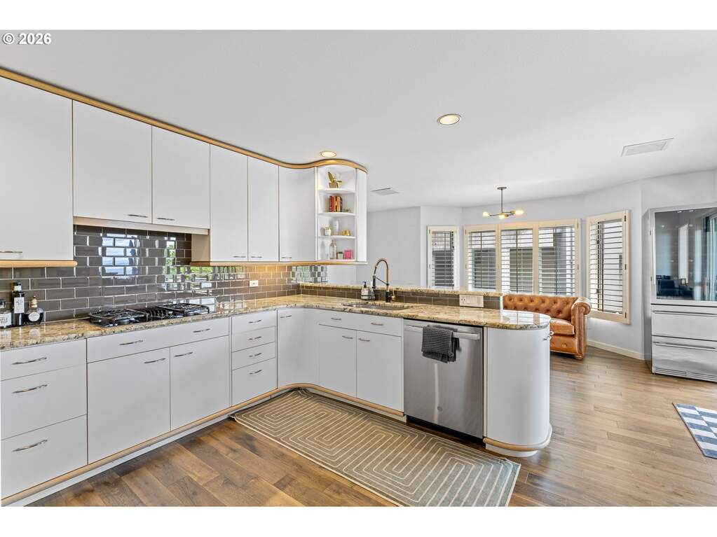 4 Bedroom Single Family Home/House's Image 11