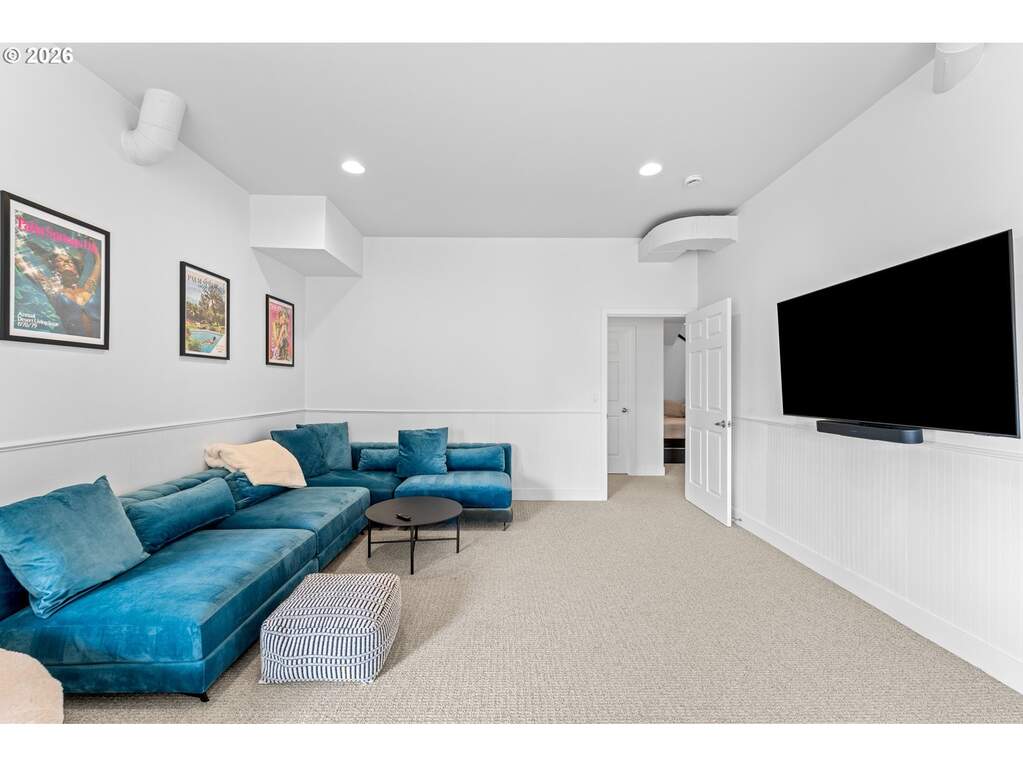 4 Bedroom Single Family Home/House's Image 28