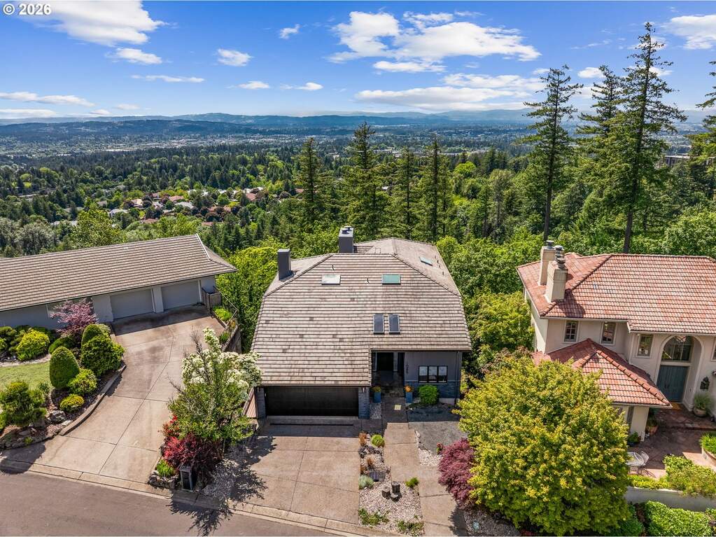 4 Bedroom Single Family Home/House's Image 40