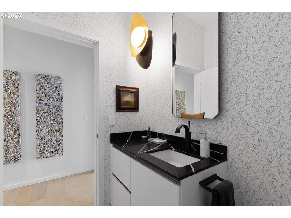3 Bedroom Apartment/Flat's Image 32