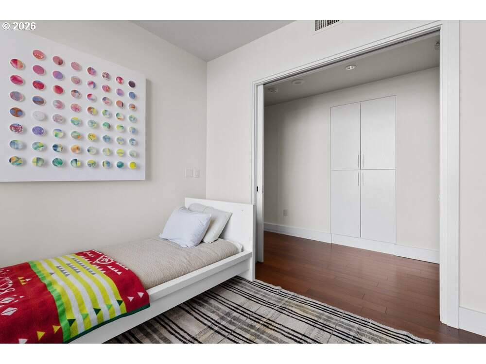 2 Bedroom Apartment/Flat's Image 25