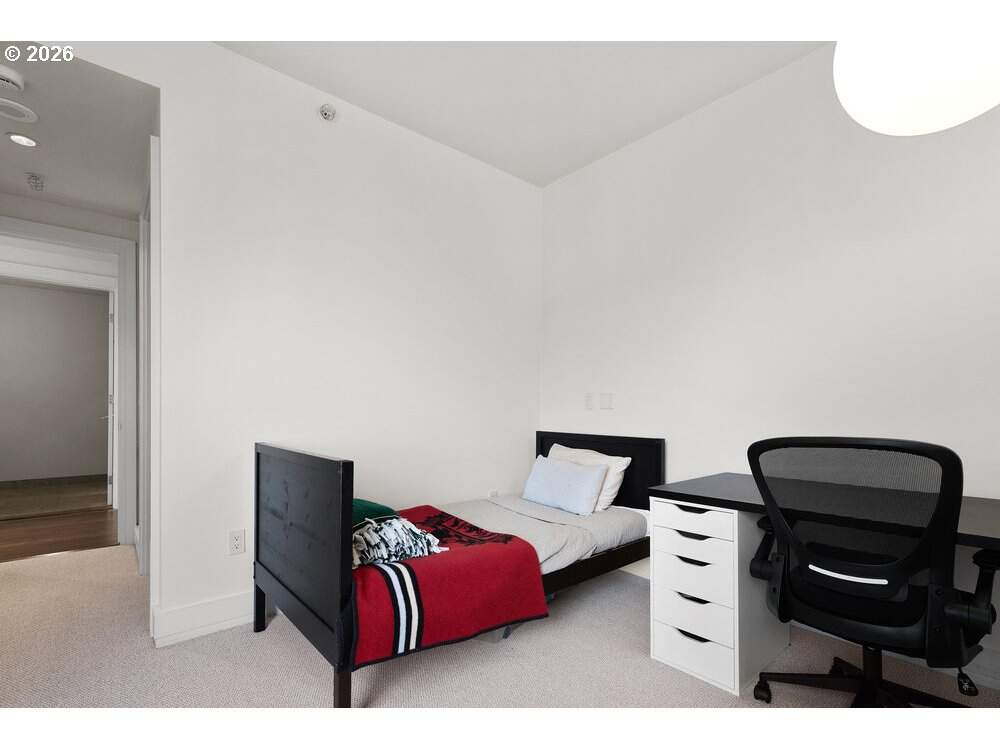 2 Bedroom Apartment/Flat's Image 32