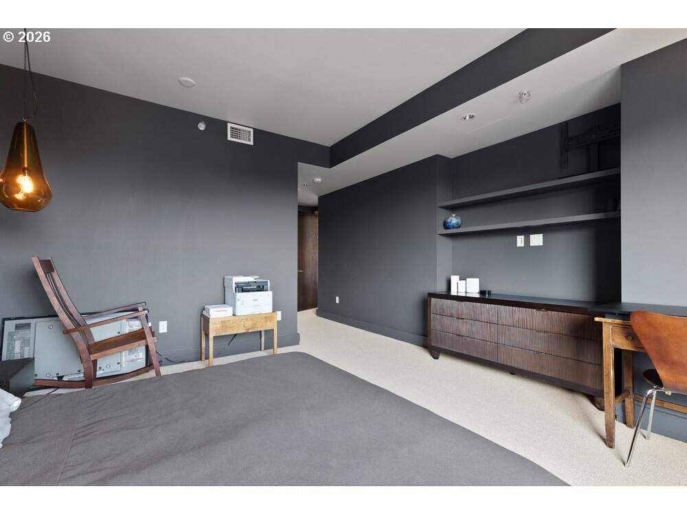 2 Bedroom Apartment/Flat's Image 37