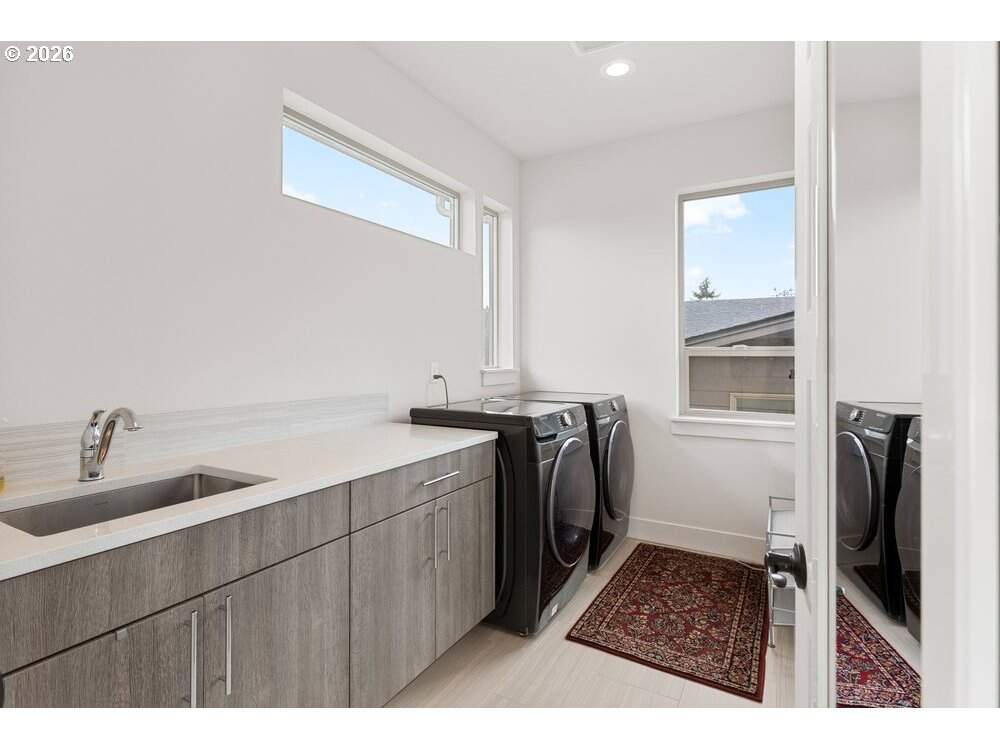 3 Bedroom Single Family Home/House's Image 41