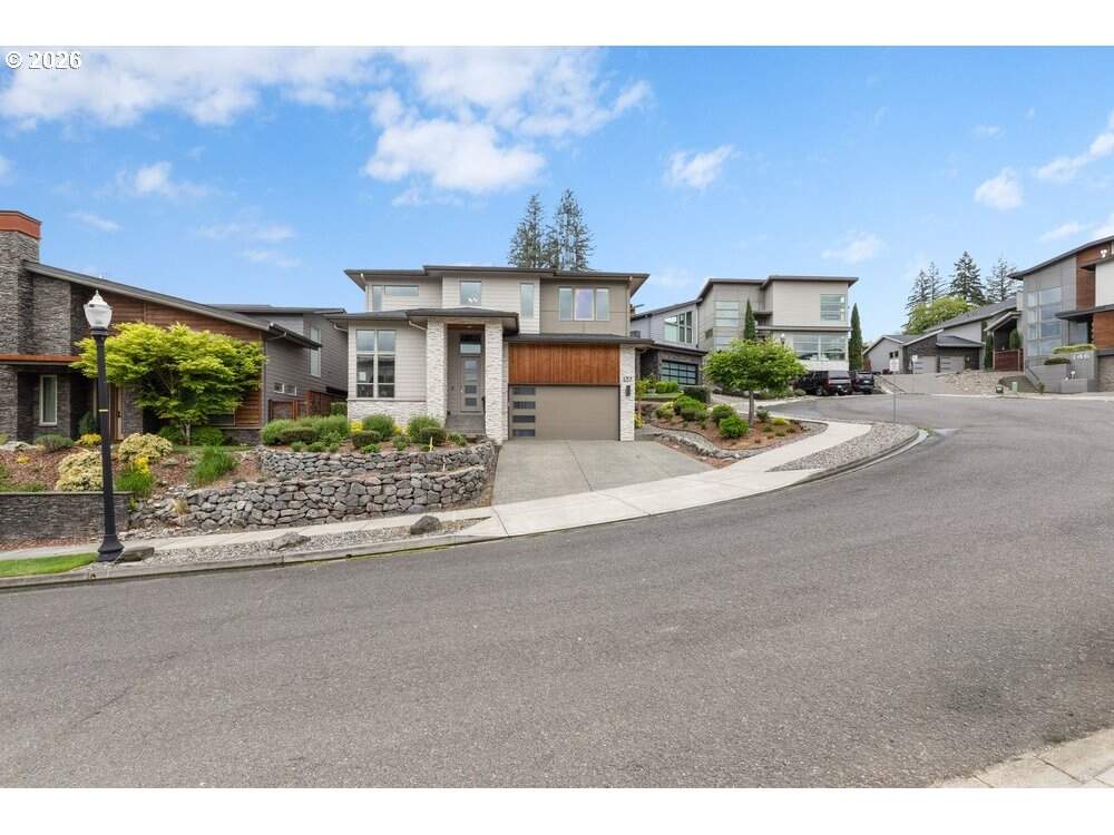 3 Bedroom Single Family Home/House's Image 44