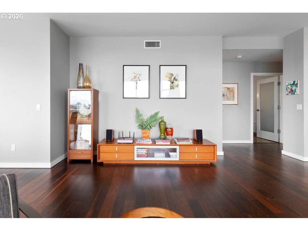 2 Bedroom Apartment/Flat's Image 9