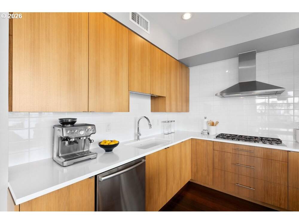 2 Bedroom Apartment/Flat's Image 16