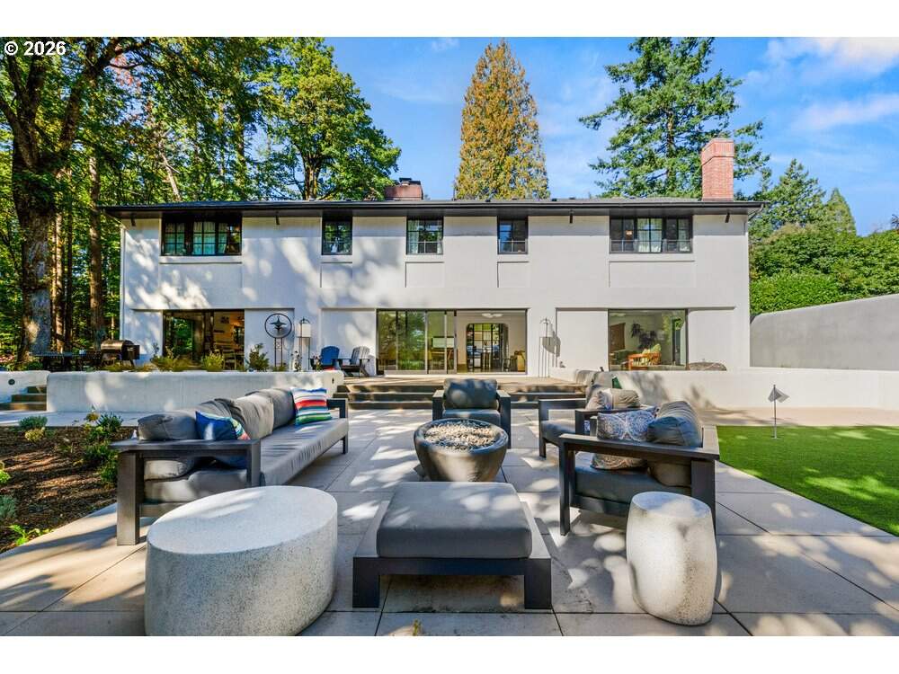 5 Bedroom Single Family Home/House's Image 24