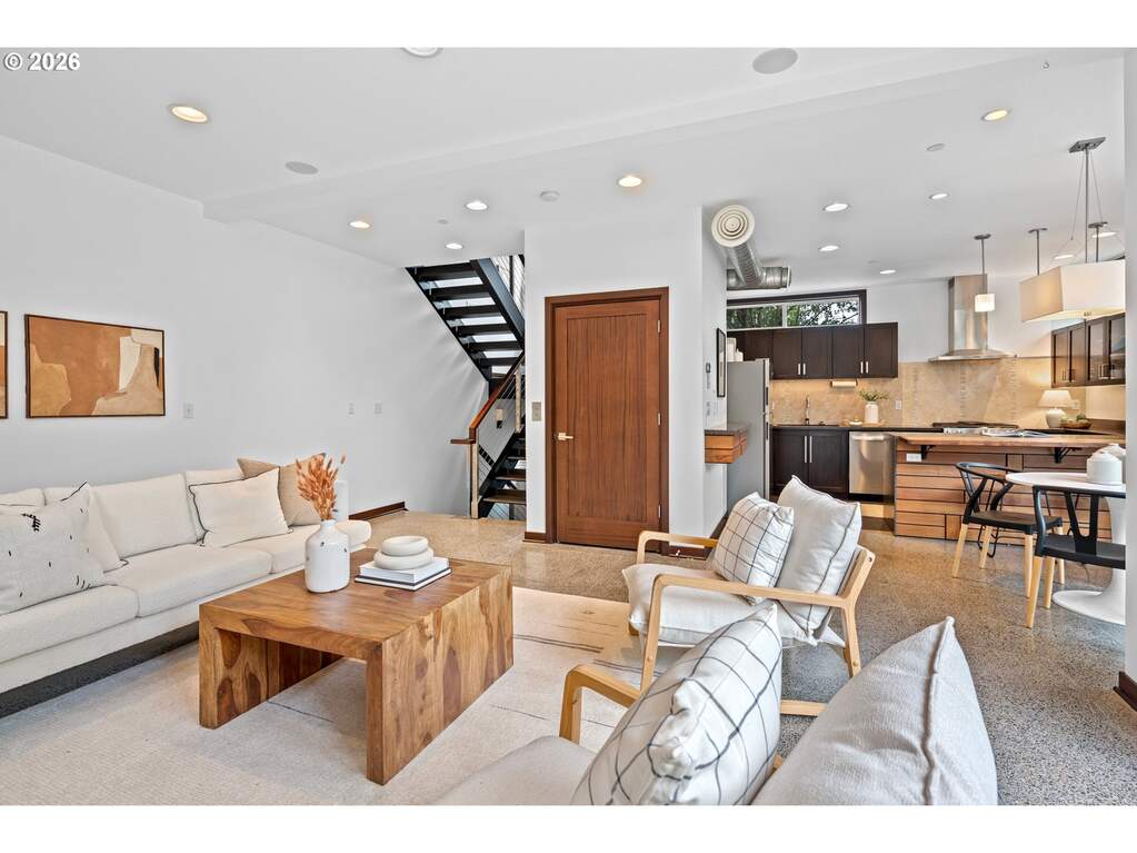 3 Bedroom Single Family Home/House's Image 7