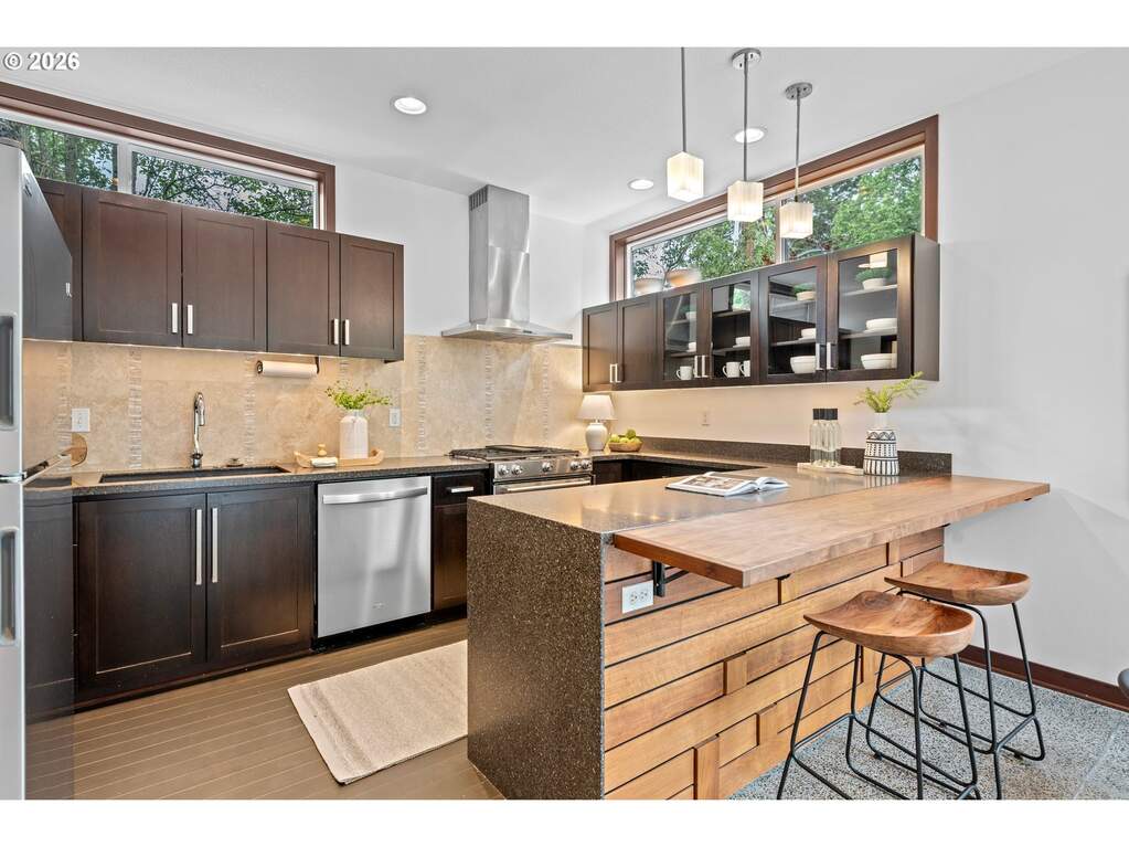 3 Bedroom Single Family Home/House's Image 13