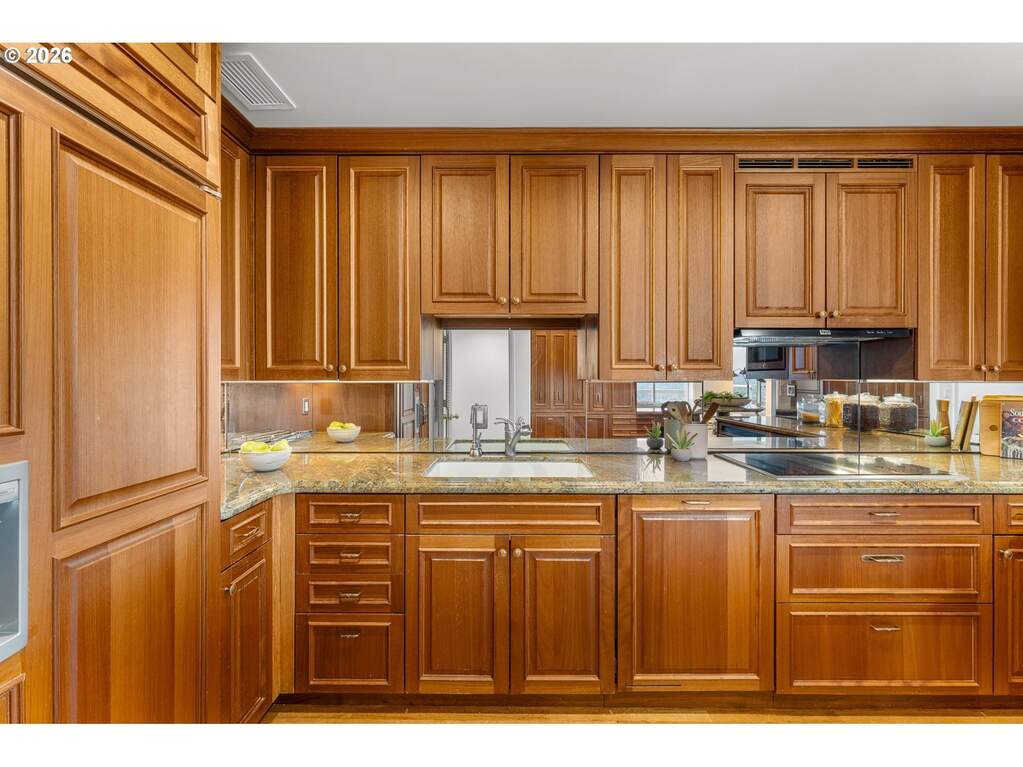 2 Bedroom Apartment/Flat's Image 7