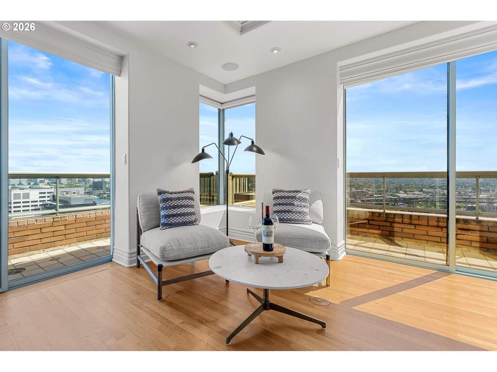 2 Bedroom Apartment/Flat's Image 6
