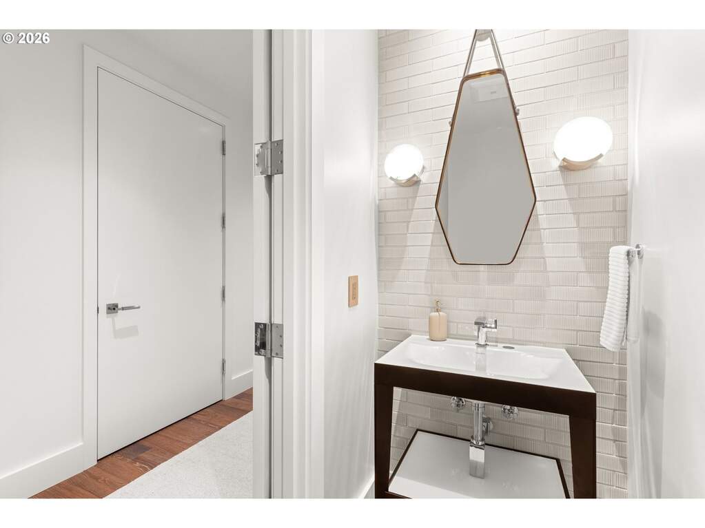 2 Bedroom Apartment/Flat's Image 11