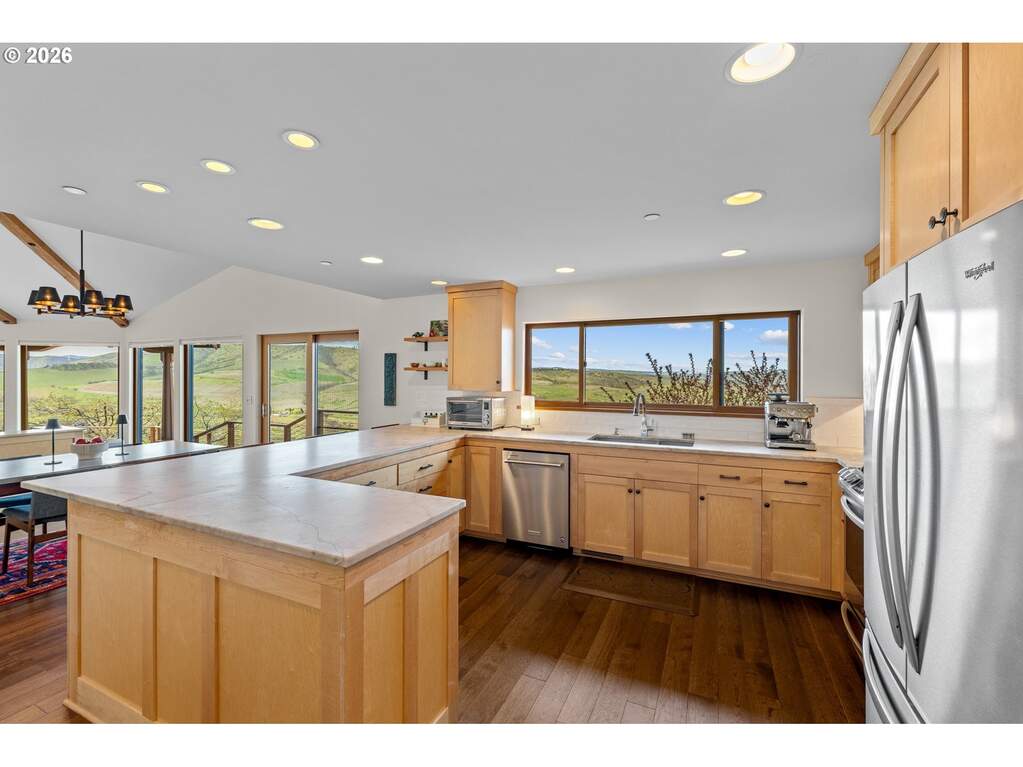 4 Bedroom Single Family Home/House's Image 12