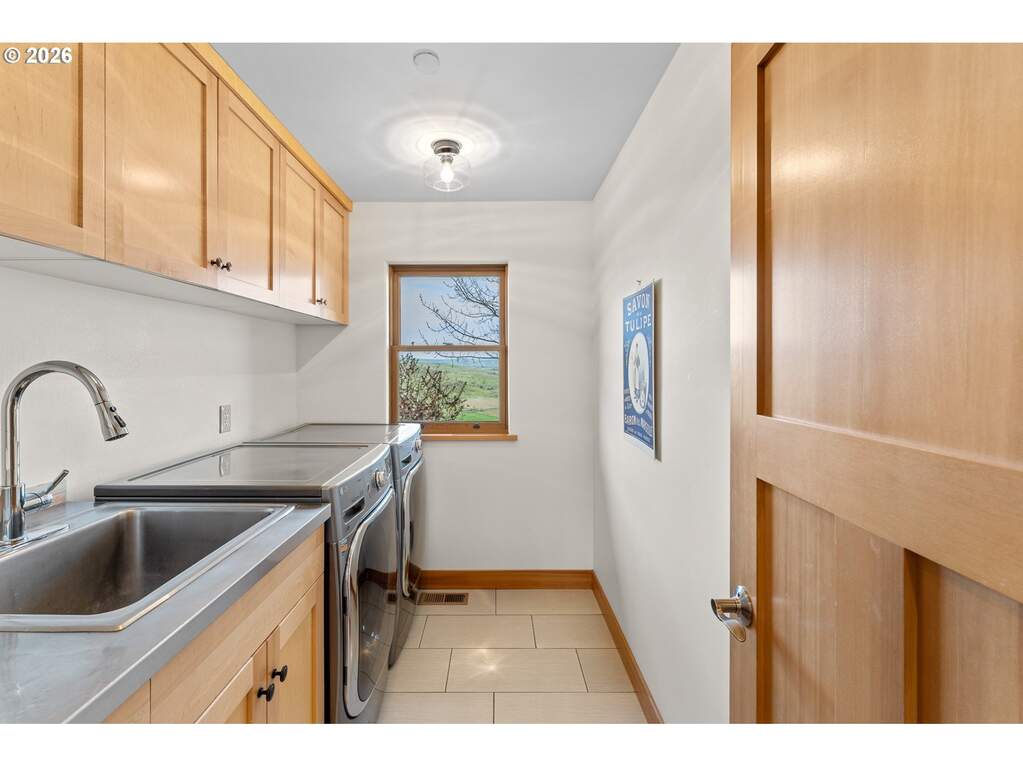 4 Bedroom Single Family Home/House's Image 24