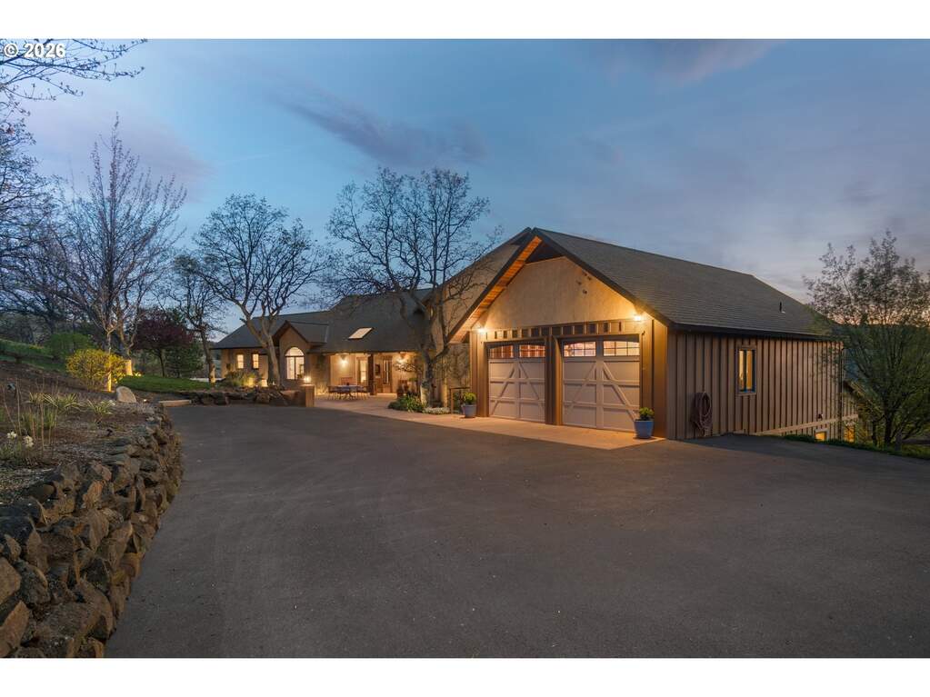 4 Bedroom Single Family Home/House's Image 32