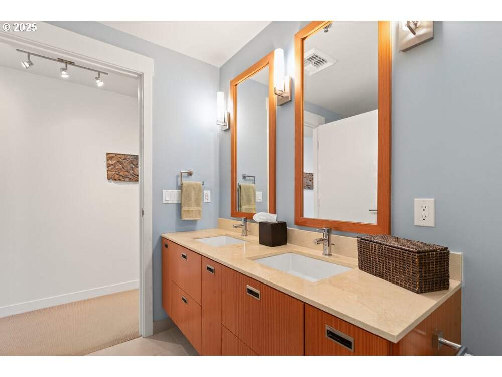 2 Bedroom Apartment/Flat's Image 35