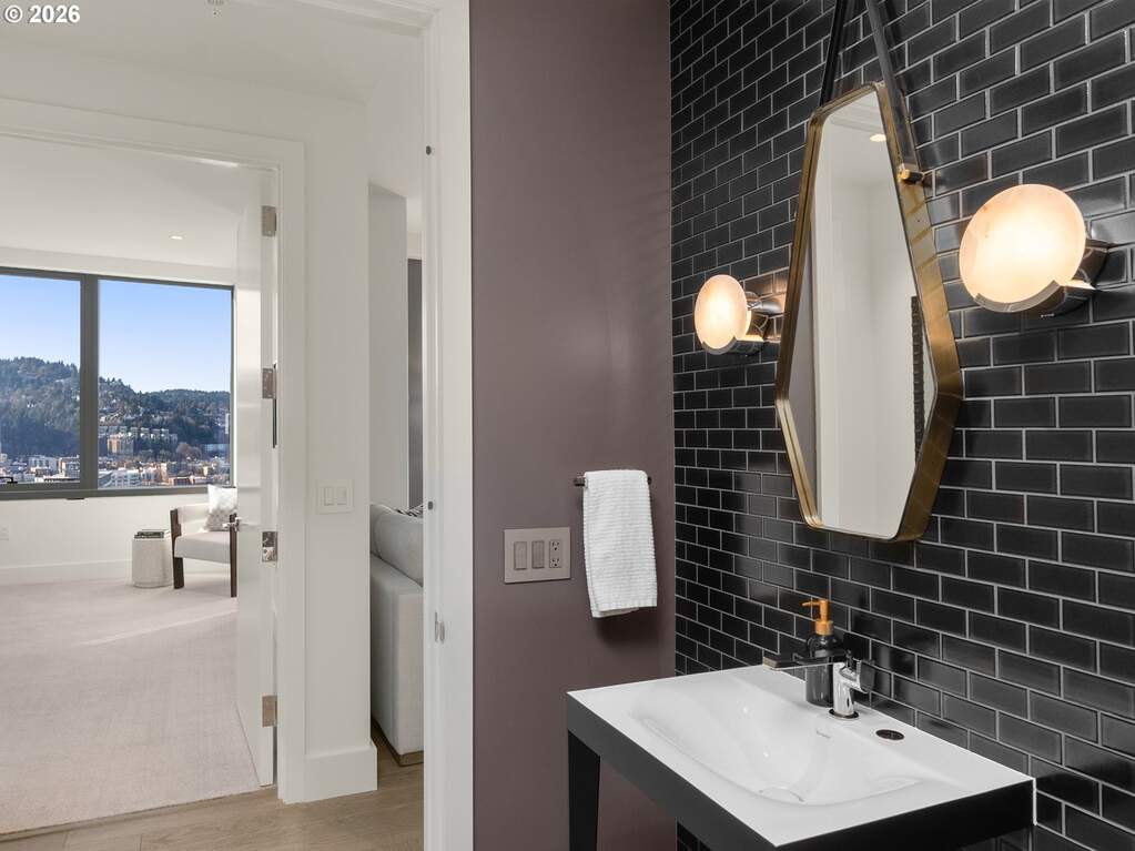 1 Bedroom Apartment/Flat's Image 11