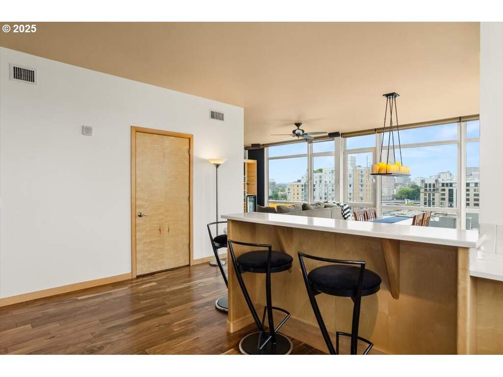 1 Bedroom Apartment/Flat's Image 12
