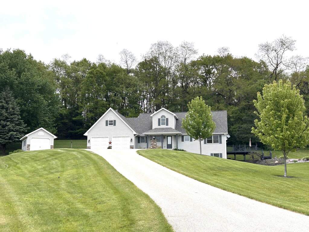 12541 Fleetwood Road photo