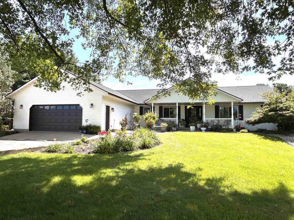 7672 Division Road photo