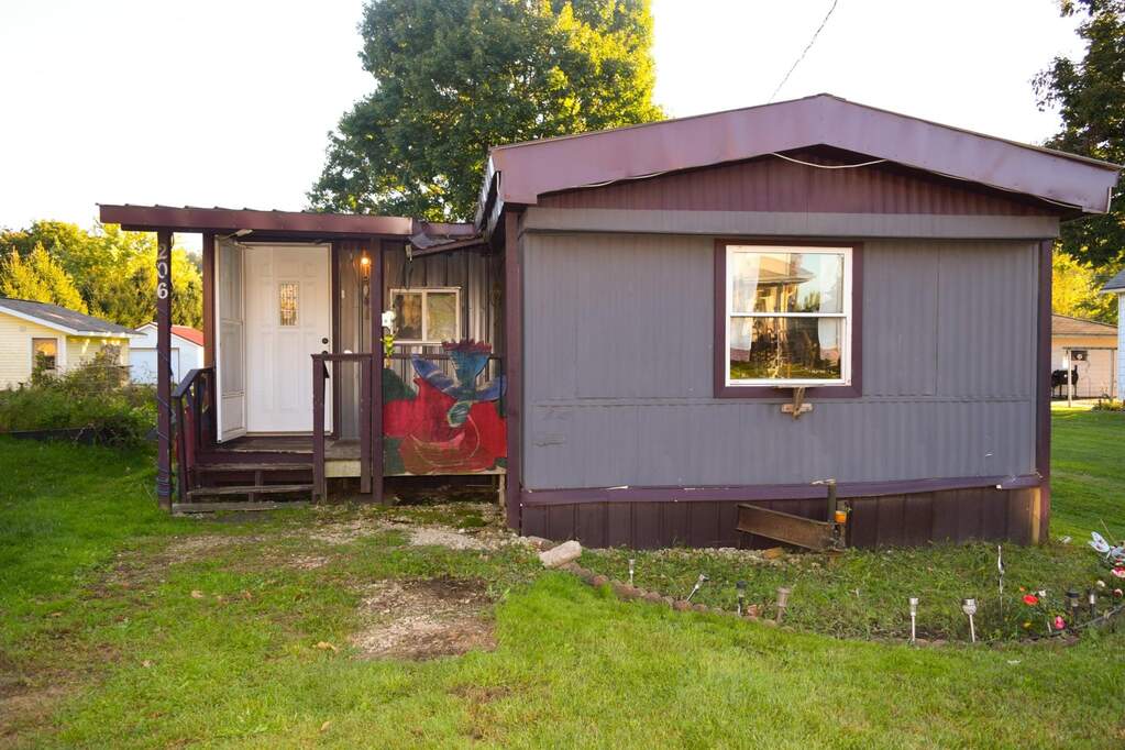 206 S Water Street photo