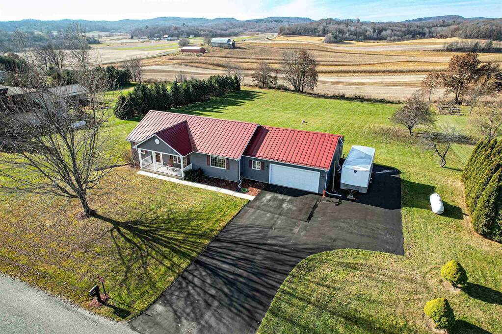 9437 Elderado Road photo