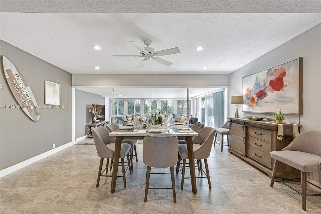 3 Bedroom Single Family Home/House's Image 8
