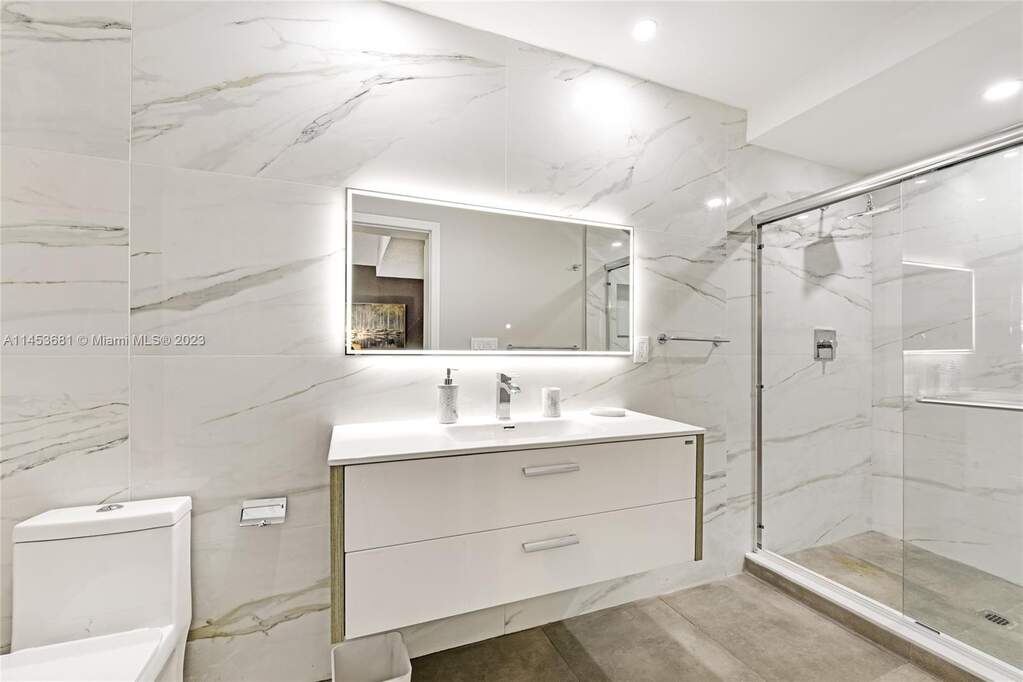 3 Bedroom Single Family Home/House's Image 14