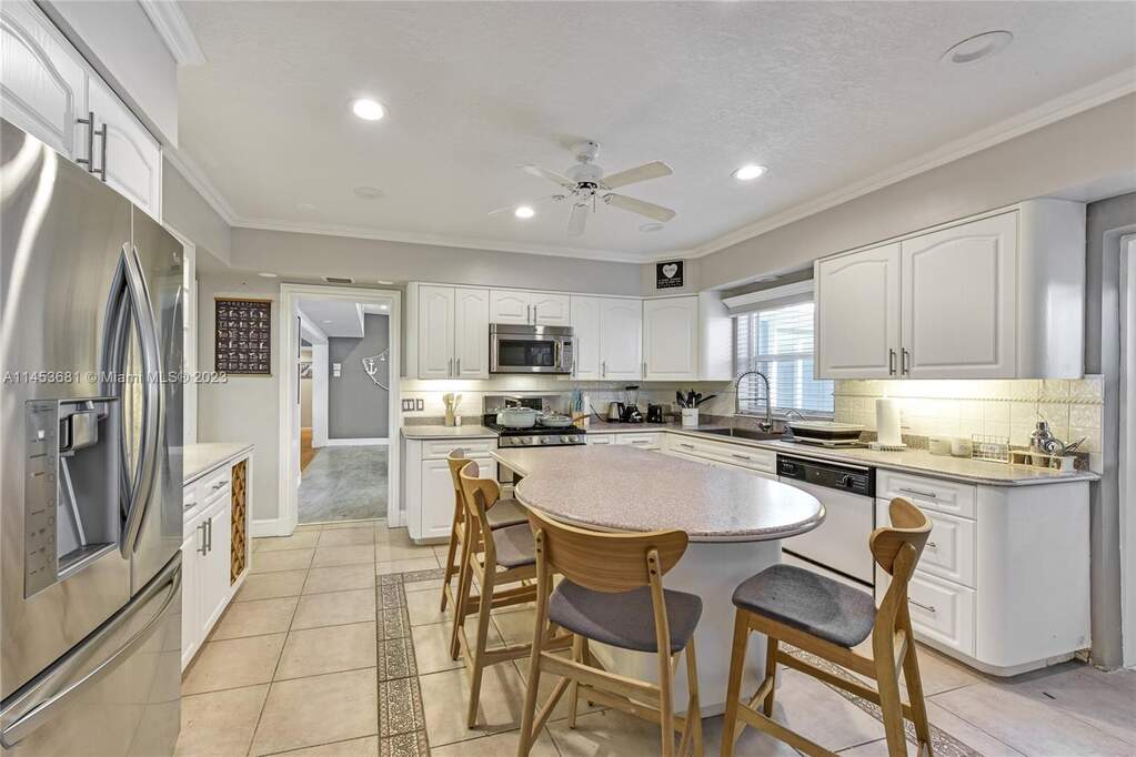 3 Bedroom Single Family Home/House's Image 23