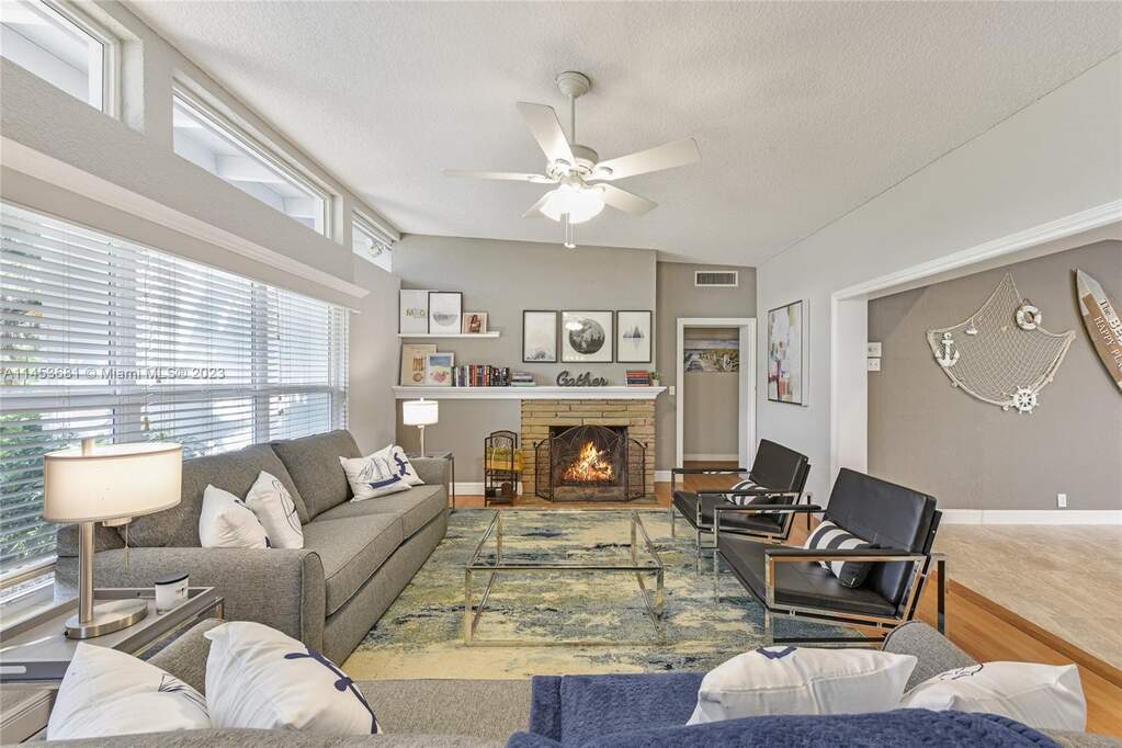 3 Bedroom Single Family Home/House's Image 4