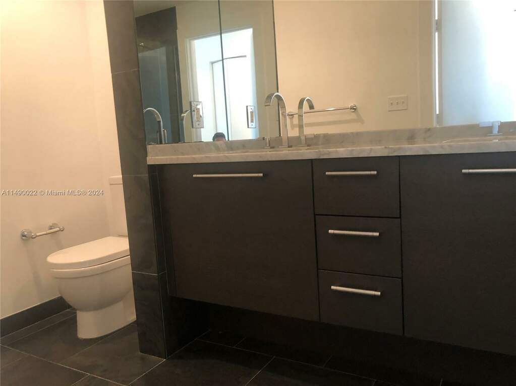 1 Bedroom Apartment/Flat's Image 5