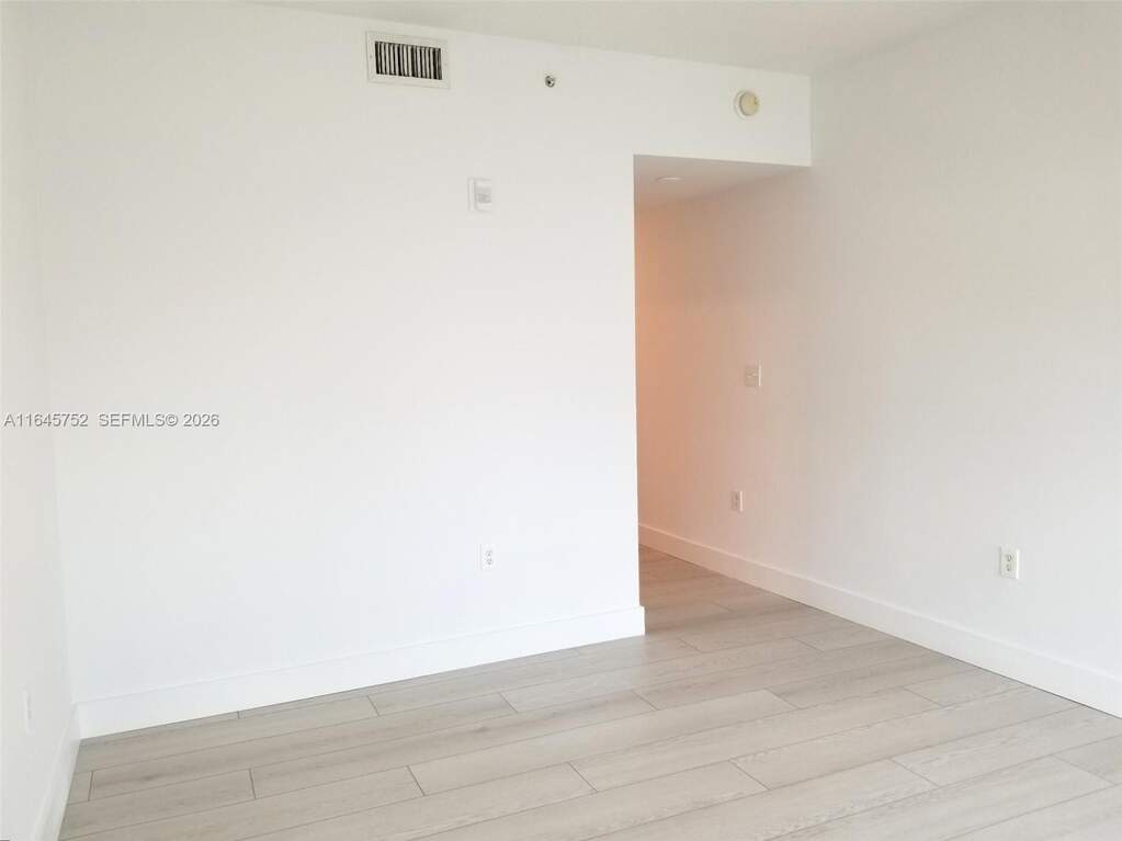 2 Bedroom Apartment/Flat's Image 22