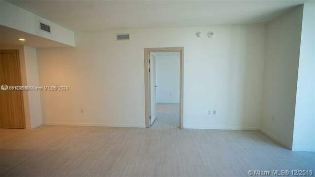 1 Bedroom Apartment/Flat's Image 8