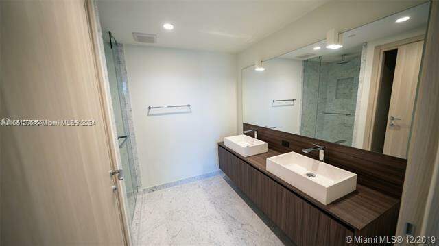 1 Bedroom Apartment/Flat's Image 11