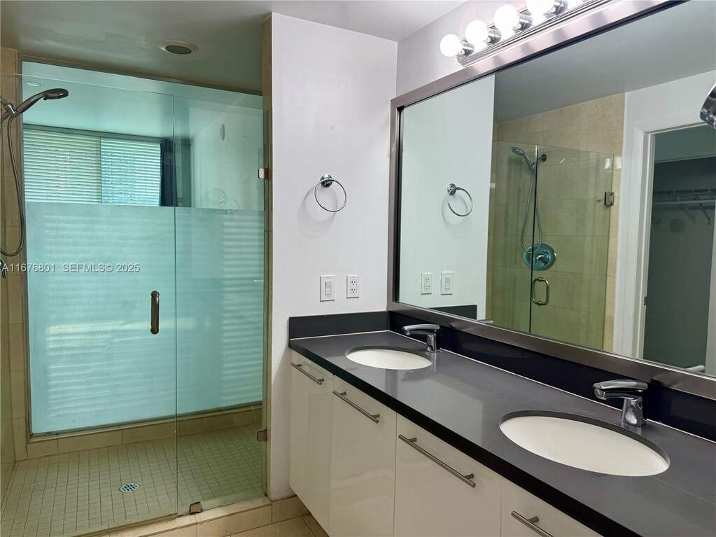 2 Bedroom Apartment/Flat's Image 20