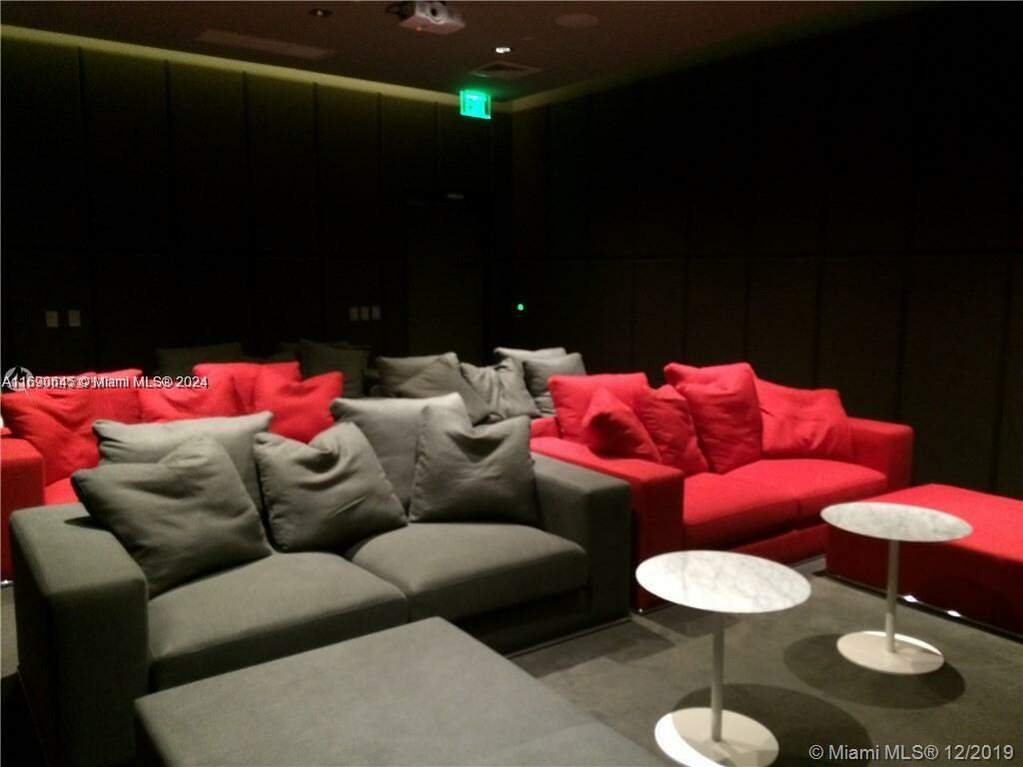 1 Bedroom Apartment/Flat's Image 12