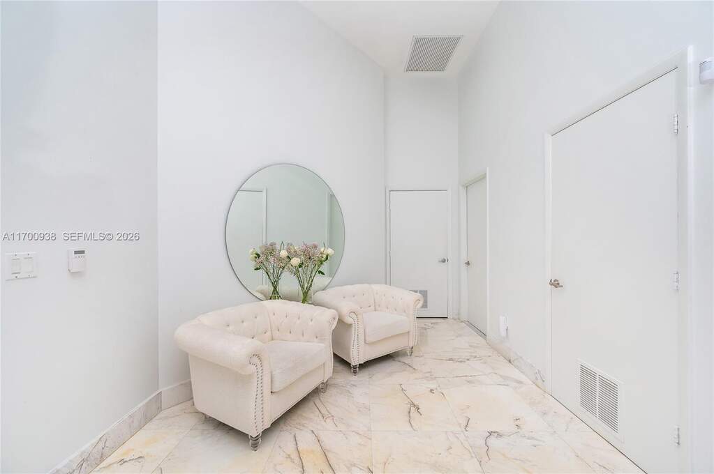 2 Bedroom Apartment/Flat's Image 7