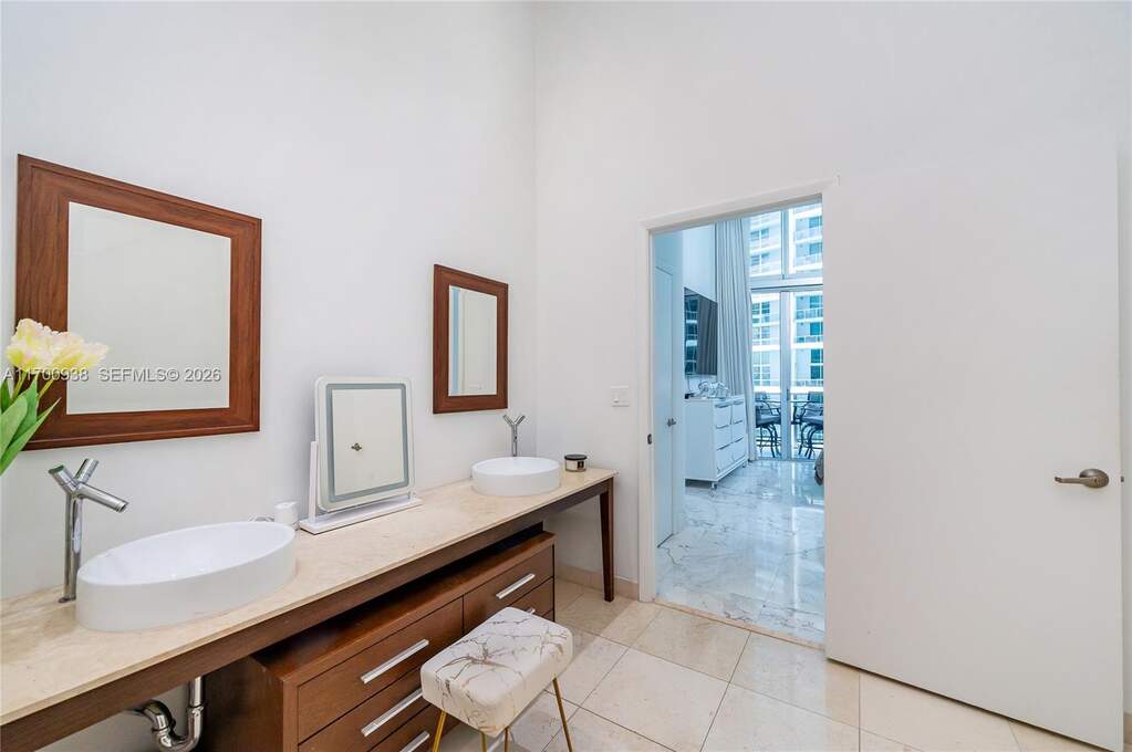 2 Bedroom Apartment/Flat's Image 5