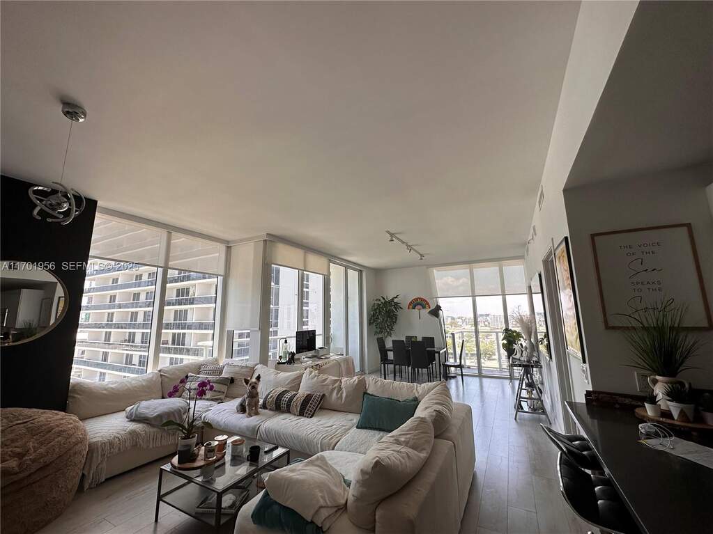 2 Bedroom Apartment/Flat's Image 11