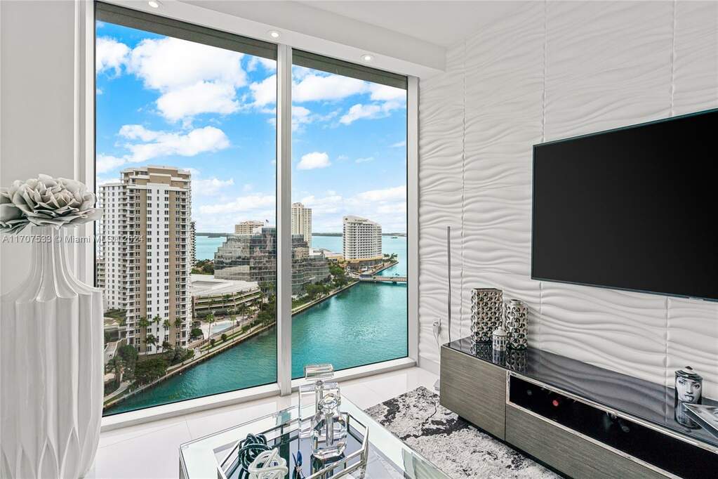 2 Bedroom Apartment/Flat's Image 8