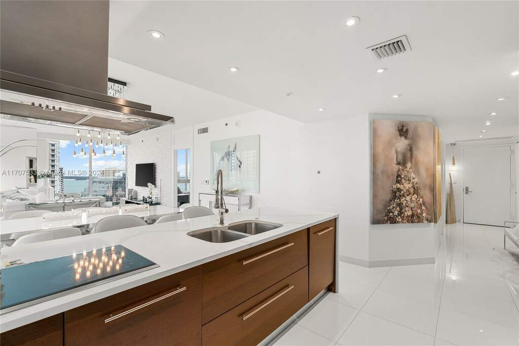 2 Bedroom Apartment/Flat's Image 12